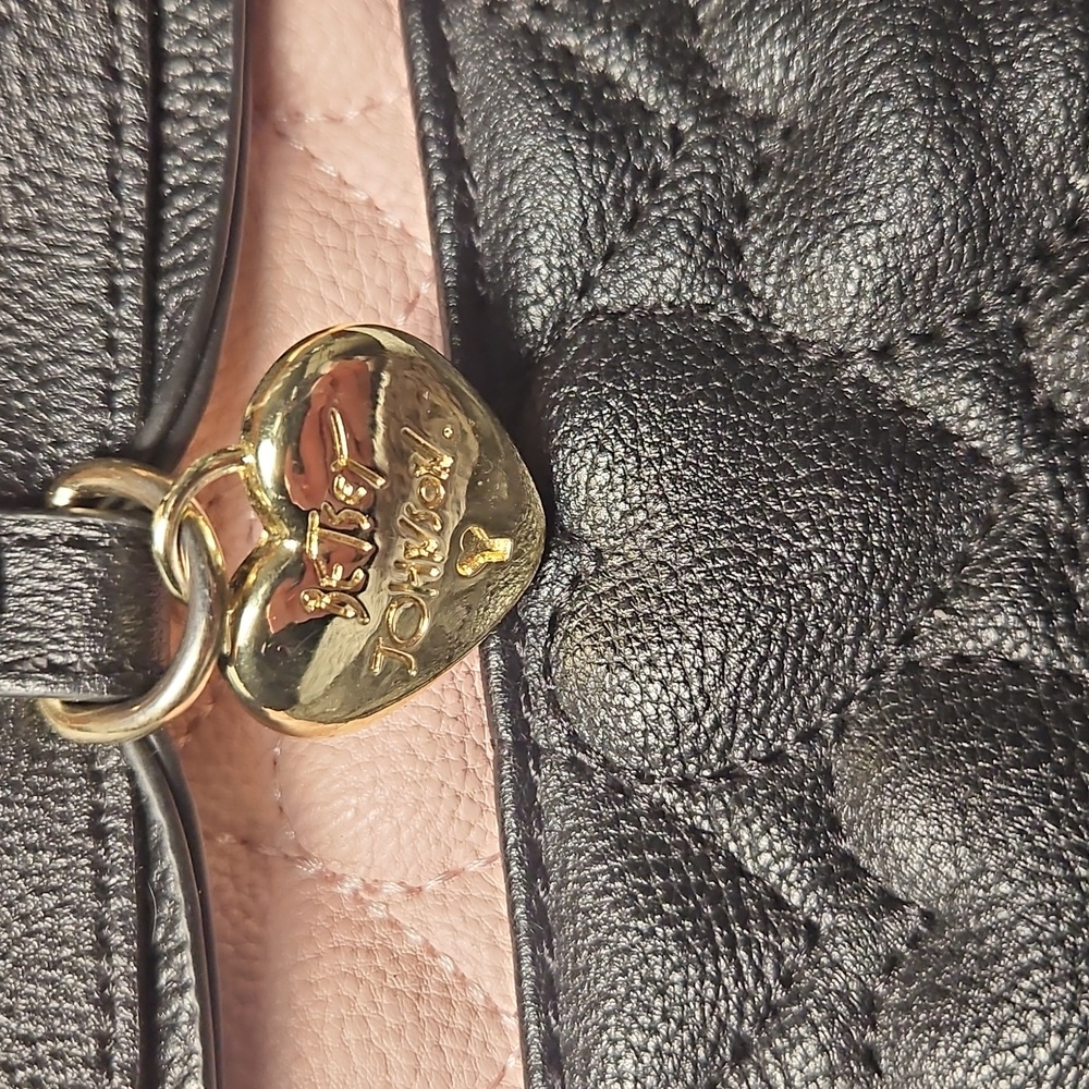 NEW WITH TAGS - FLAW** Betty Johnson Tote - Picture 3 of 16